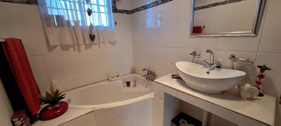 3 Bedroom Property for Sale in Morelig Free State